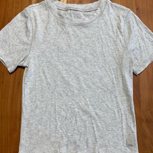 Vuori Pose Fitted Short Sleeve Shirt - Picture 1 of 4